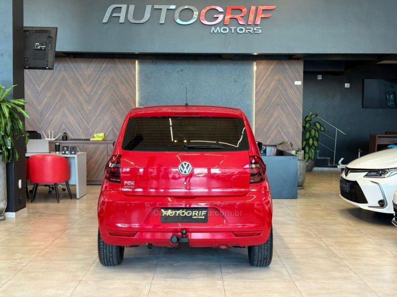 VOLKSWAGEN FOX 1.0 ITREND 8V 2013/2013 AUTOGRIF MOTORS CAMPO BOM / Carros no Vale