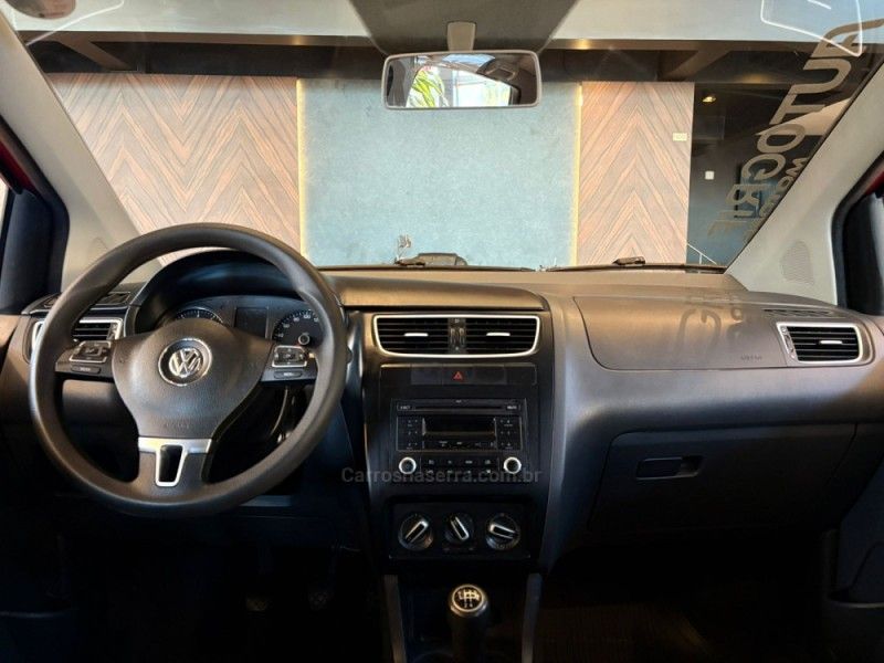 VOLKSWAGEN FOX 1.0 ITREND 8V 2013/2013 AUTOGRIF MOTORS CAMPO BOM / Carros no Vale