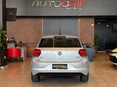 VOLKSWAGEN POLO 1.0200 TSI HIGHLINE 2020/2020 AUTOGRIF MOTORS CAMPO BOM / Carros no Vale