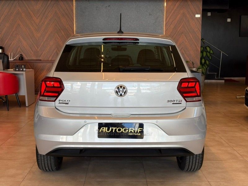 VOLKSWAGEN POLO 1.0200 TSI HIGHLINE 2020/2020 AUTOGRIF MOTORS CAMPO BOM / Carros no Vale