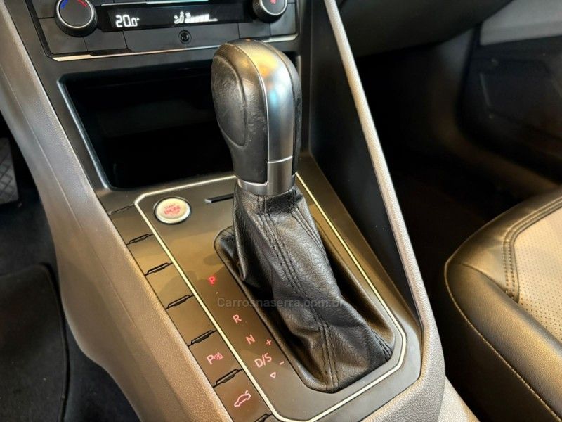 VOLKSWAGEN POLO 1.0200 TSI HIGHLINE 2020/2020 AUTOGRIF MOTORS CAMPO BOM / Carros no Vale