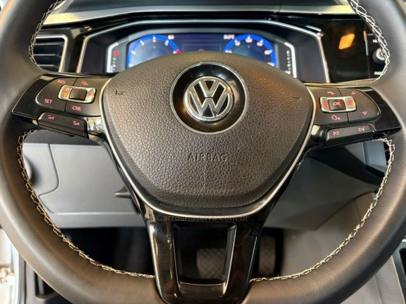 VOLKSWAGEN POLO 1.0200 TSI HIGHLINE 2020/2020 AUTOGRIF MOTORS CAMPO BOM / Carros no Vale