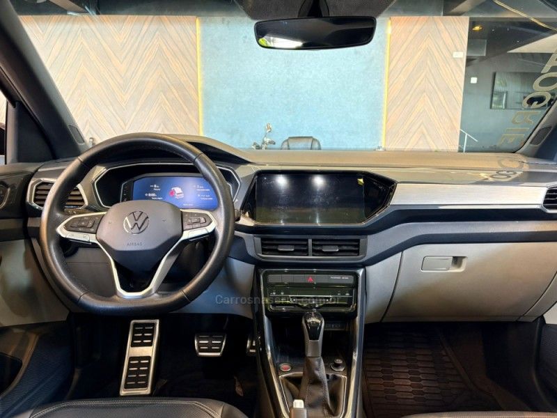 VOLKSWAGEN T-CROSS 1.4 HIGHLINE TSI 16V 2022/2023 AUTOGRIF MOTORS CAMPO BOM / Carros no Vale VOLKSWAGEN T-CROSS 1.4 HIGHLINE TSI 16V 2022/2023 AUTOGRIF MOTORS CAMPO BOM / Carros no Vale