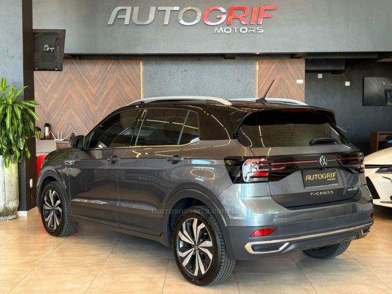 VOLKSWAGEN T-CROSS 1.4 HIGHLINE TSI 16V 2022/2023 AUTOGRIF MOTORS CAMPO BOM / Carros no Vale VOLKSWAGEN T-CROSS 1.4 HIGHLINE TSI 16V 2022/2023 AUTOGRIF MOTORS CAMPO BOM / Carros no Vale