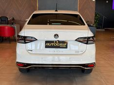 VOLKSWAGEN VIRTUS 1.0 200 TSI HIGHLINE 2023/2024 AUTOGRIF MOTORS CAMPO BOM / Carros no Vale