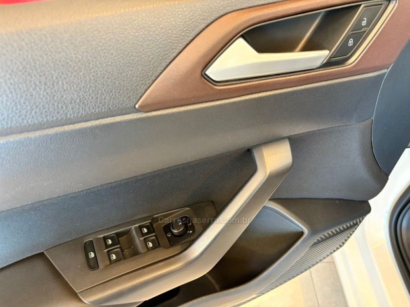 VOLKSWAGEN VIRTUS 1.0 200 TSI HIGHLINE 2023/2024 AUTOGRIF MOTORS CAMPO BOM / Carros no Vale VOLKSWAGEN VIRTUS 1.0 200 TSI HIGHLINE 2023/2024 AUTOGRIF MOTORS CAMPO BOM / Carros no Vale