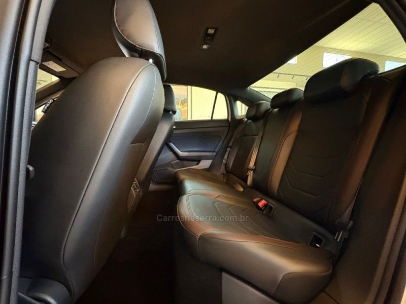 VOLKSWAGEN VIRTUS 1.0 200 TSI HIGHLINE 2023/2024 AUTOGRIF MOTORS CAMPO BOM / Carros no Vale VOLKSWAGEN VIRTUS 1.0 200 TSI HIGHLINE 2023/2024 AUTOGRIF MOTORS CAMPO BOM / Carros no Vale