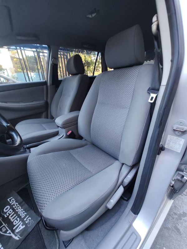 Toyota Corolla Fielder SW 1.8/ XEi 2005/2005 RENNER AUTOMÓVEIS LAJEADO / Carros no Vale