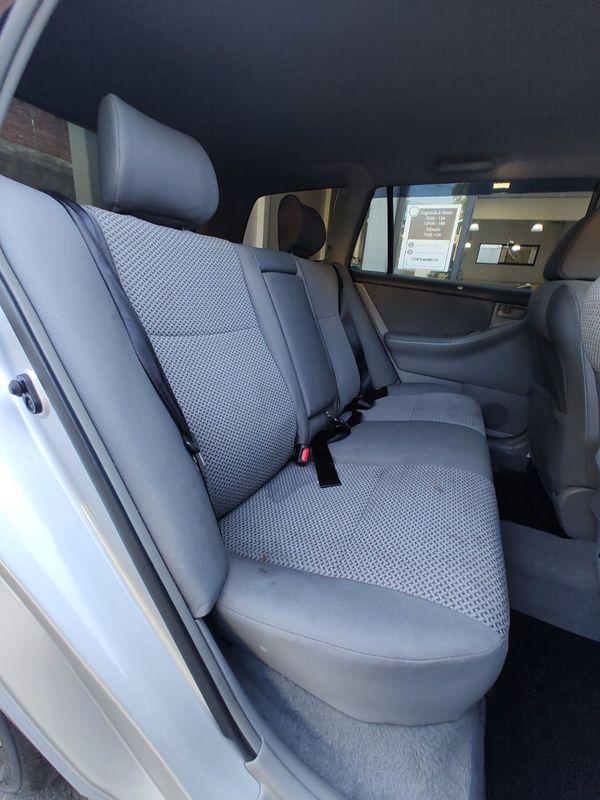 Toyota Corolla Fielder SW 1.8/ XEi 2005/2005 RENNER AUTOMÓVEIS LAJEADO / Carros no Vale