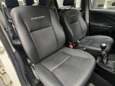 Toyota ETIOS CROSS 1.5 16V Mec. 2016/2017 RENNER AUTOMÓVEIS LAJEADO / Carros no Vale
