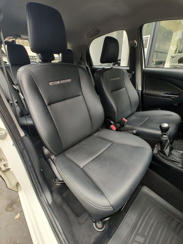 Toyota ETIOS CROSS 1.5 16V Mec. 2016/2017 RENNER AUTOMÓVEIS LAJEADO / Carros no Vale