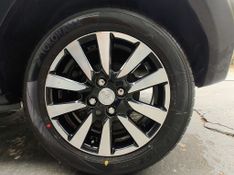 Toyota ETIOS CROSS 1.5 16V Mec. 2016/2017 RENNER AUTOMÓVEIS LAJEADO / Carros no Vale