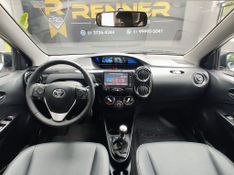 Toyota ETIOS CROSS 1.5 16V Mec. 2016/2017 RENNER AUTOMÓVEIS LAJEADO / Carros no Vale