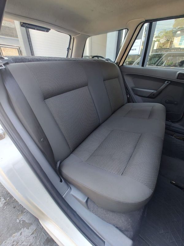 VOLKSWAGEN Parati 1.6Mi/1.6Mi City/T.Field T. 2009/2009 RENNER AUTOMÓVEIS LAJEADO / Carros no Vale