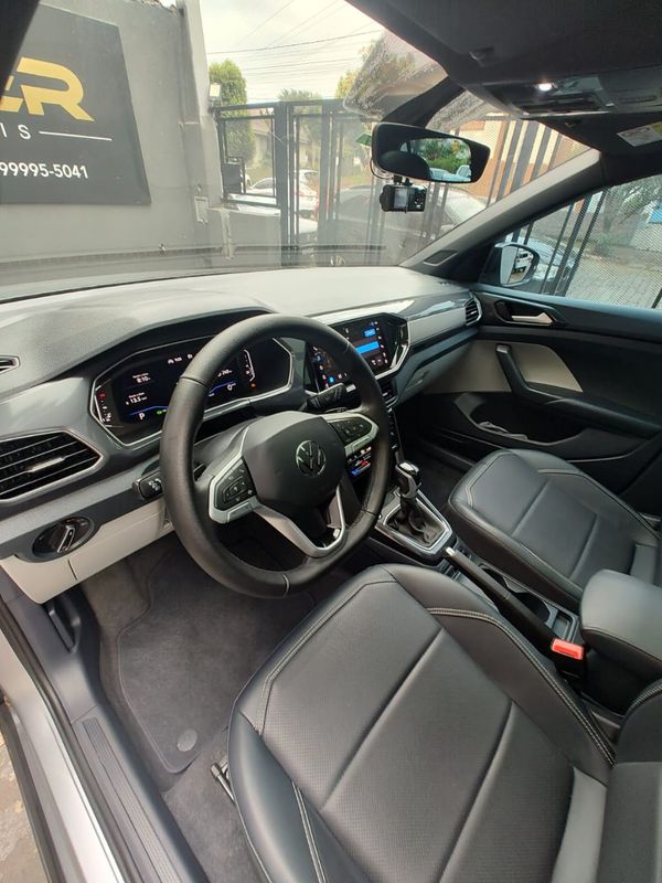 VOLKSWAGEN T-Cross Hig 250 TSI 1.4 16V 2023/2024 RENNER AUTOMÓVEIS LAJEADO / Carros no Vale