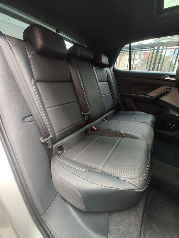 VOLKSWAGEN T-Cross Hig 250 TSI 1.4 16V 2023/2024 RENNER AUTOMÓVEIS LAJEADO / Carros no Vale