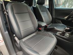 VOLKSWAGEN T-Cross Hig 250 TSI 1.4 16V 2023/2024 RENNER AUTOMÓVEIS LAJEADO / Carros no Vale