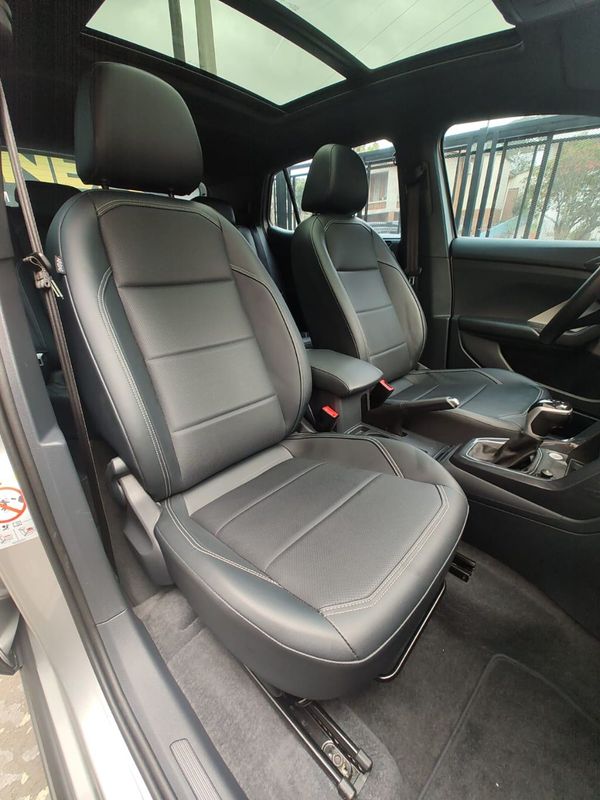 VOLKSWAGEN T-Cross Hig 250 TSI 1.4 16V 2023/2024 RENNER AUTOMÓVEIS LAJEADO / Carros no Vale