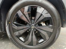 VOLKSWAGEN T-Cross Hig 250 TSI 1.4 16V 2023/2024 RENNER AUTOMÓVEIS LAJEADO / Carros no Vale