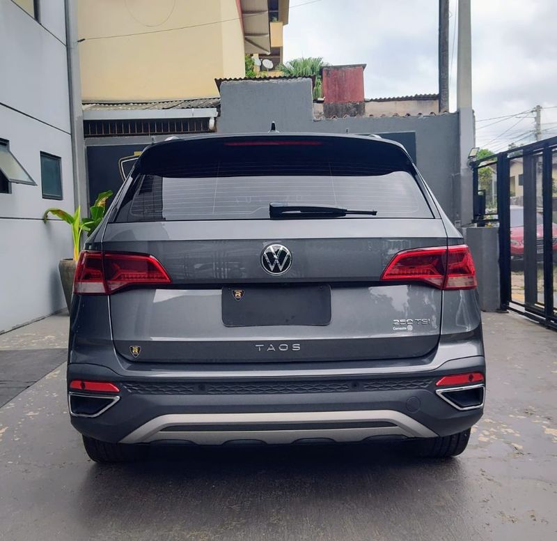 VOLKSWAGEN TAOS Highline 1.4 250 TSI 2024/2024 RENNER AUTOMÓVEIS LAJEADO / Carros no Vale VOLKSWAGEN TAOS Highline 1.4 250 TSI 2024/2024 RENNER AUTOMÓVEIS LAJEADO / Carros no Vale