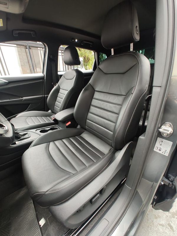 VOLKSWAGEN TAOS Highline 1.4 250 TSI 2024/2024 RENNER AUTOMÓVEIS LAJEADO / Carros no Vale VOLKSWAGEN TAOS Highline 1.4 250 TSI 2024/2024 RENNER AUTOMÓVEIS LAJEADO / Carros no Vale