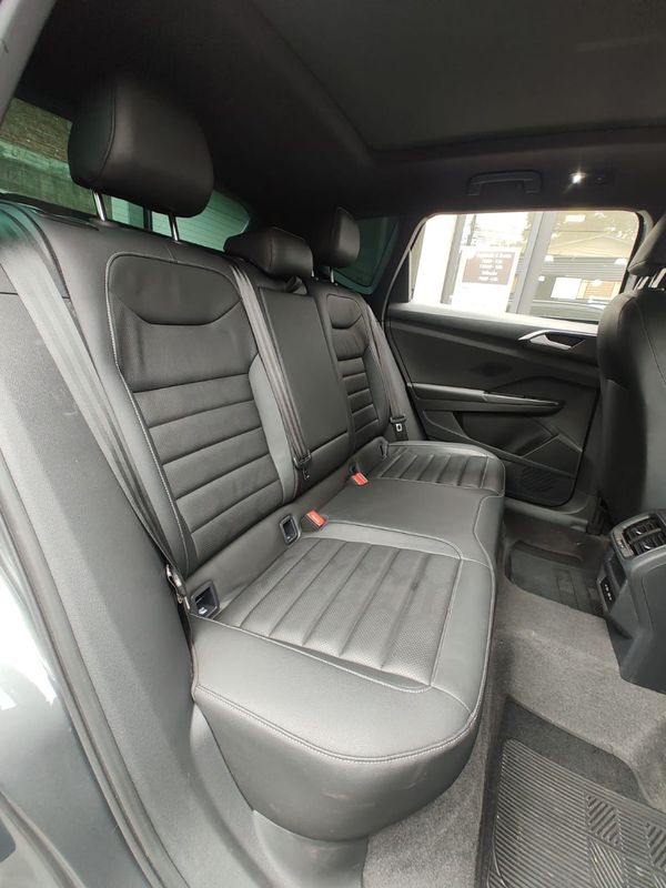 VOLKSWAGEN TAOS Highline 1.4 250 TSI 2024/2024 RENNER AUTOMÓVEIS LAJEADO / Carros no Vale VOLKSWAGEN TAOS Highline 1.4 250 TSI 2024/2024 RENNER AUTOMÓVEIS LAJEADO / Carros no Vale