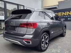 VOLKSWAGEN TAOS Highline 1.4 250 TSI 2024/2024 RENNER AUTOMÓVEIS LAJEADO / Carros no Vale