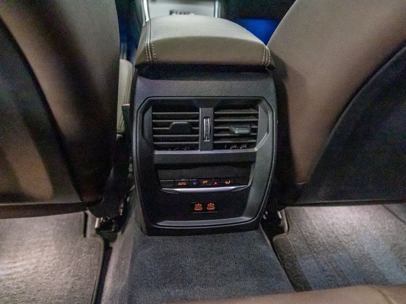 BMW 320i 2.0 16V TURBO M SPORT 2024/2024 PASTORE CAR COLLECTION BENTO GONÇALVES / Carros no Vale