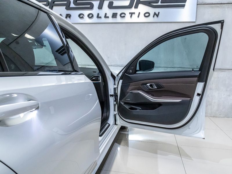 BMW 320i 2.0 16V TURBO M SPORT 2024/2024 PASTORE CAR COLLECTION BENTO GONÇALVES / Carros no Vale