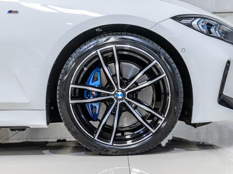 BMW 320i 2.0 16V TURBO M SPORT 2024/2024 PASTORE CAR COLLECTION BENTO GONÇALVES / Carros no Vale