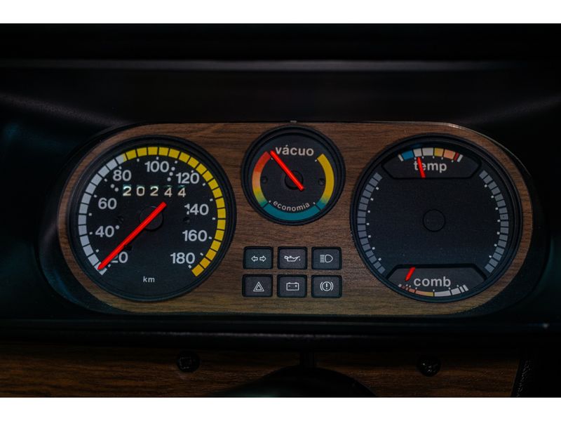 CHEVROLET CHEVETTE 1.6 SL 8V 1977/1977 PASTORE CAR COLLECTION BENTO GONÇALVES / Carros no Vale