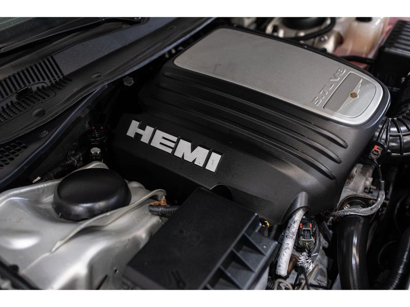 CHRYSLER 300 C 5.7 HEMI TOURING V8 16V 2005/2006 PASTORE CAR COLLECTION BENTO GONÇALVES / Carros no Vale