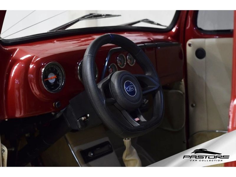 FORD F-1 V8 1951/1951 PASTORE CAR COLLECTION BENTO GONÇALVES / Carros no Vale
