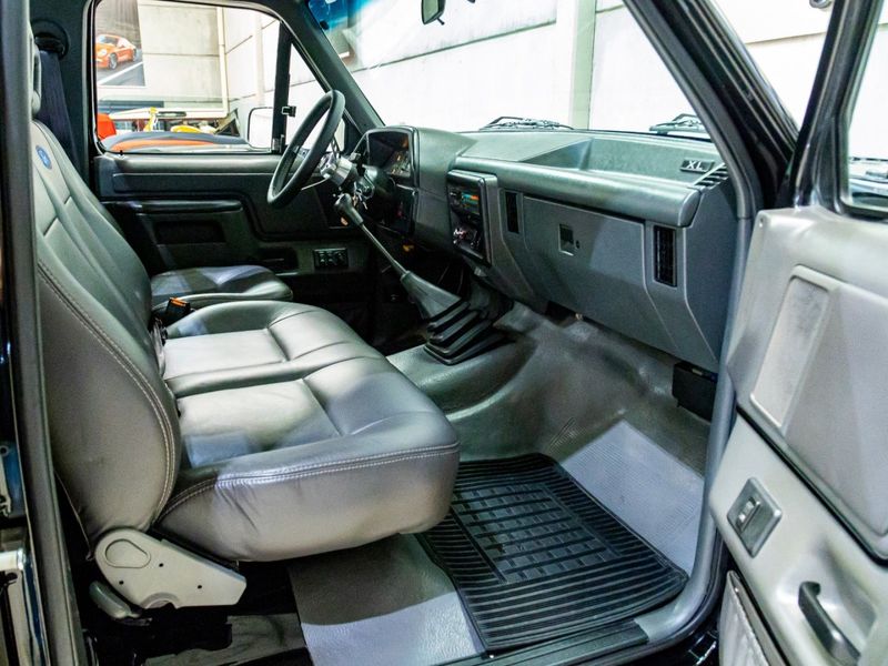 FORD F-1000 4.3 XL 4X2 CS TURBO 1997/1998 PASTORE CAR COLLECTION BENTO GONÇALVES / Carros no Vale