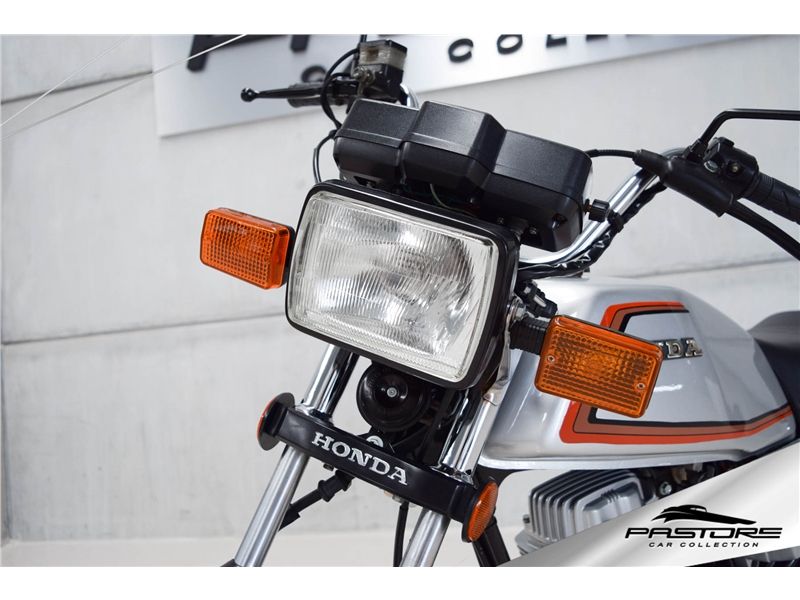 Honda Motos CG 125 ML CG 125 ML 1983/1984 PASTORE CAR COLLECTION BENTO GONÇALVES / Carros no Vale