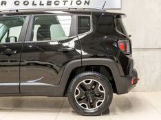 JEEP RENEGADE 2.0 16V TURBO TRAILHAWK 4X4 2015/2016 PASTORE CAR COLLECTION BENTO GONÇALVES / Carros no Vale