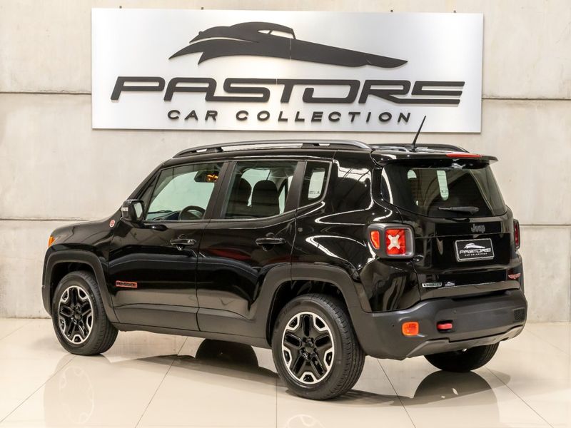 JEEP RENEGADE 2.0 16V TURBO TRAILHAWK 4X4 2015/2016 PASTORE CAR COLLECTION BENTO GONÇALVES / Carros no Vale