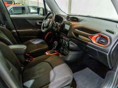 JEEP RENEGADE 2.0 16V TURBO TRAILHAWK 4X4 2015/2016 PASTORE CAR COLLECTION BENTO GONÇALVES / Carros no Vale