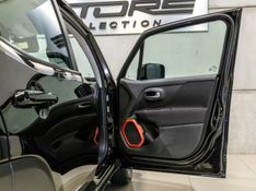 JEEP RENEGADE 2.0 16V TURBO TRAILHAWK 4X4 2015/2016 PASTORE CAR COLLECTION BENTO GONÇALVES / Carros no Vale