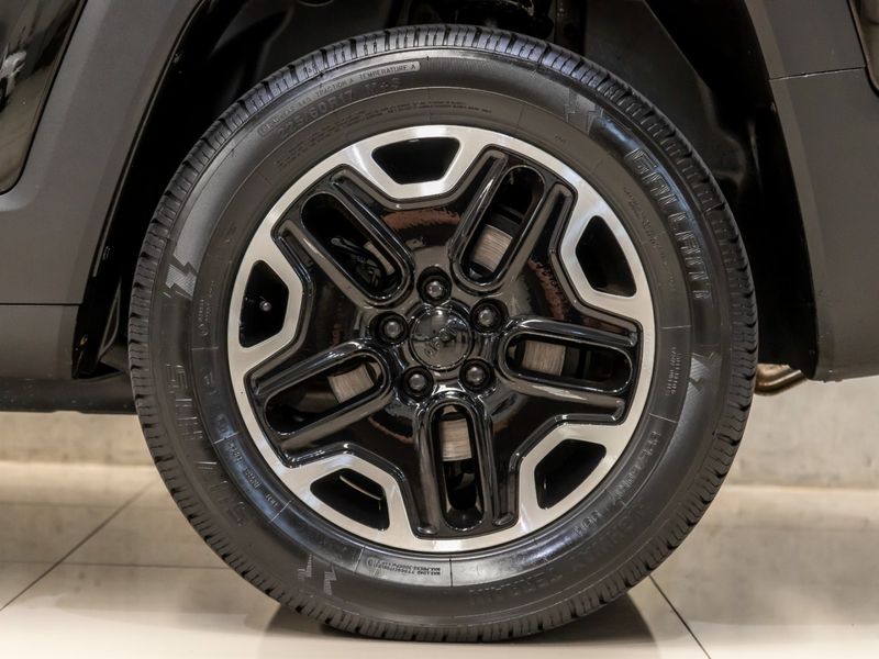 JEEP RENEGADE 2.0 16V TURBO TRAILHAWK 4X4 2015/2016 PASTORE CAR COLLECTION BENTO GONÇALVES / Carros no Vale