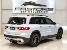 MERCEDES-BENZ GLB 200 1.3 CGI PROGRESSIVE 7G-DCT 2022/2023 PASTORE CAR COLLECTION BENTO GONÇALVES / Carros no Vale