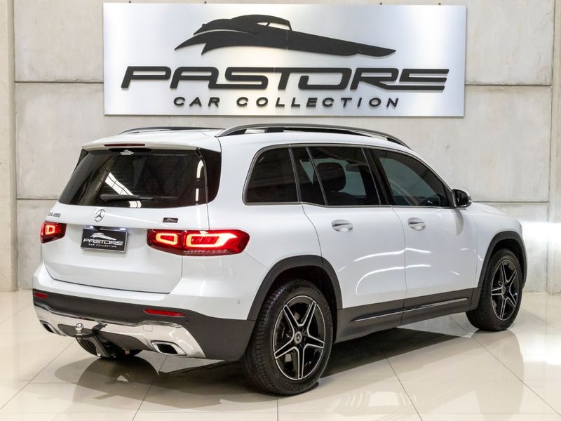 MERCEDES-BENZ GLB 200 1.3 CGI PROGRESSIVE 7G-DCT 2022/2023 PASTORE CAR COLLECTION BENTO GONÇALVES / Carros no Vale