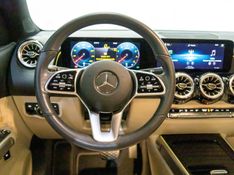 MERCEDES-BENZ GLB 200 1.3 CGI PROGRESSIVE 7G-DCT 2022/2023 PASTORE CAR COLLECTION BENTO GONÇALVES / Carros no Vale