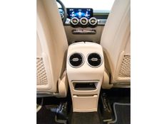 MERCEDES-BENZ GLB 200 1.3 CGI PROGRESSIVE 7G-DCT 2022/2023 PASTORE CAR COLLECTION BENTO GONÇALVES / Carros no Vale