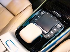 MERCEDES-BENZ GLB 200 1.3 CGI PROGRESSIVE 7G-DCT 2022/2023 PASTORE CAR COLLECTION BENTO GONÇALVES / Carros no Vale