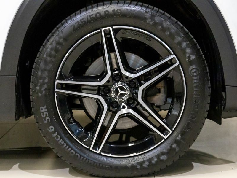 MERCEDES-BENZ GLB 200 1.3 CGI PROGRESSIVE 7G-DCT 2022/2023 PASTORE CAR COLLECTION BENTO GONÇALVES / Carros no Vale