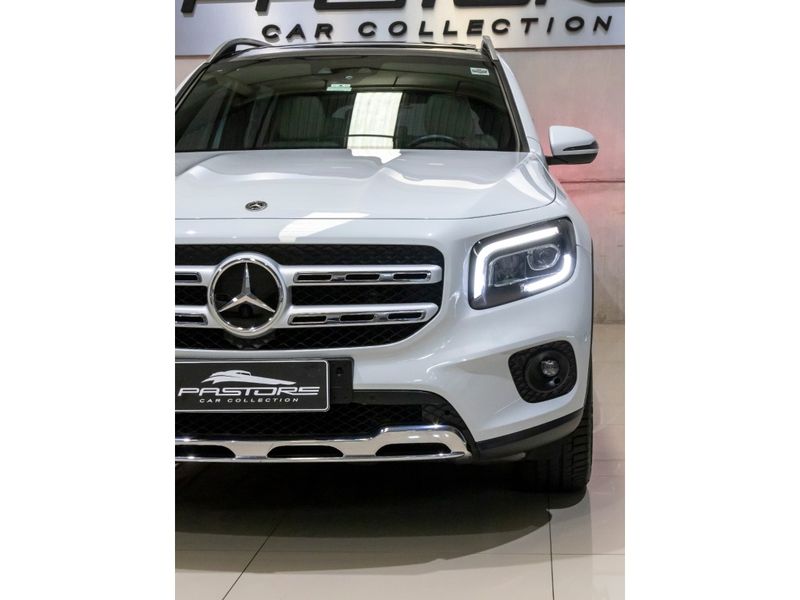MERCEDES-BENZ GLB 200 1.3 CGI PROGRESSIVE 7G-DCT 2022/2023 PASTORE CAR COLLECTION BENTO GONÇALVES / Carros no Vale
