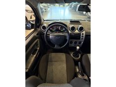 FORD FIESTA 1.0 ROCAM HATCH 8V 2013/2014 LEHMEN VEÍCULOS VENÂNCIO AIRES / Carros no Vale