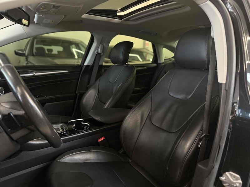 FORD FUSION 2.0 TITANIUM PLUS AWD 16V 2014/2015 LEHMEN VEÍCULOS VENÂNCIO AIRES / Carros no Vale