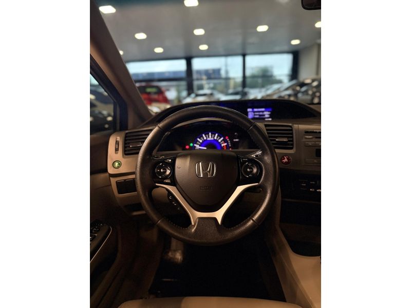 HONDA CIVIC 2.0 LXR 16V 2014/2014 LEHMEN VEÍCULOS VENÂNCIO AIRES / Carros no Vale